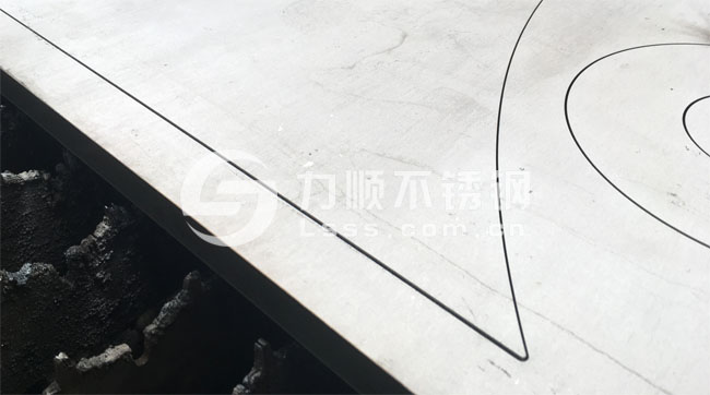 力順不銹鋼:激光切割厚板成品，受客戶好評