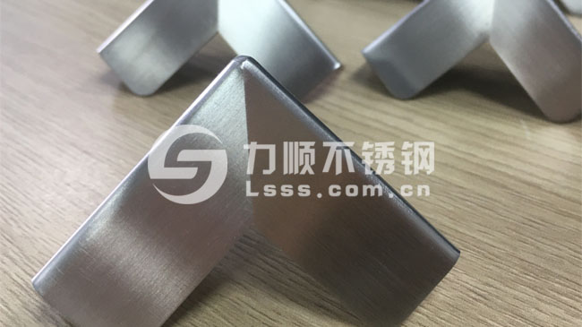 力順不銹鋼拉絲板試樣成功，獲得客戶認可